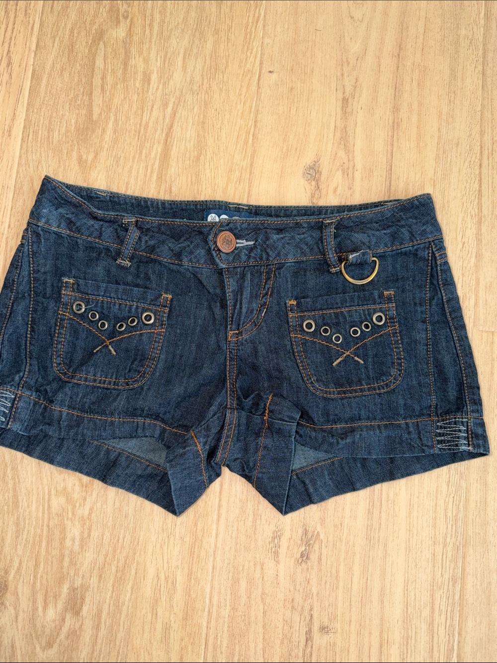 Noble Dark Blue Denim Women’s Shorts Eyelet Pocket Detail low rise Y2K size 3